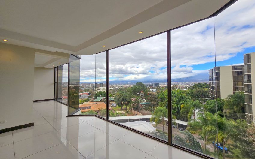 Apartamento de 330 m2 con full vista en Bello Horizonte Escazú