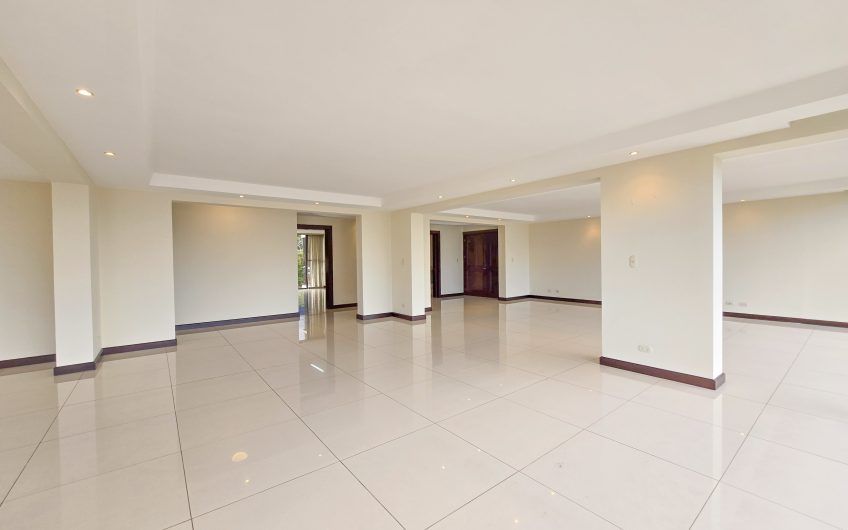 Apartamento de 330 m2 con full vista en Bello Horizonte Escazú