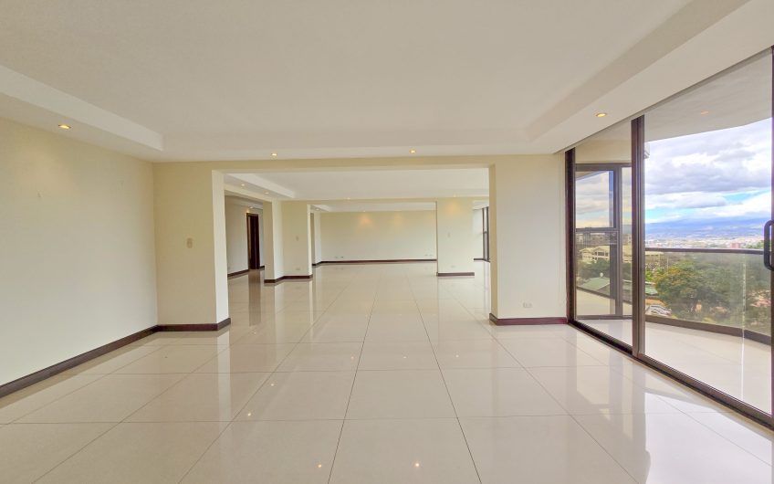 Apartamento de 330 m2 con full vista en Bello Horizonte Escazú