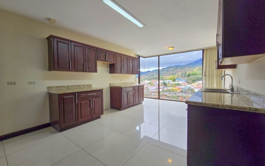 Apartamento de 330 m2 con full vista en Bello Horizonte Escazú