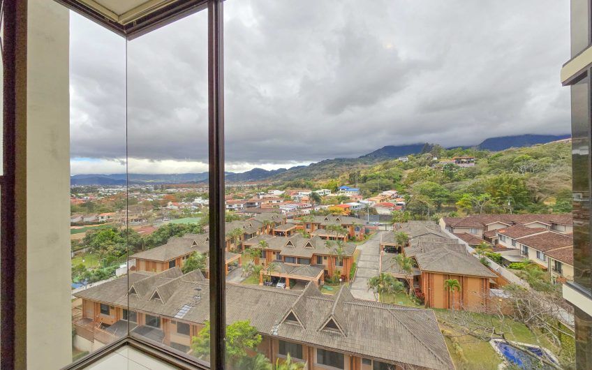 Apartamento de 330 m2 con full vista en Bello Horizonte Escazú