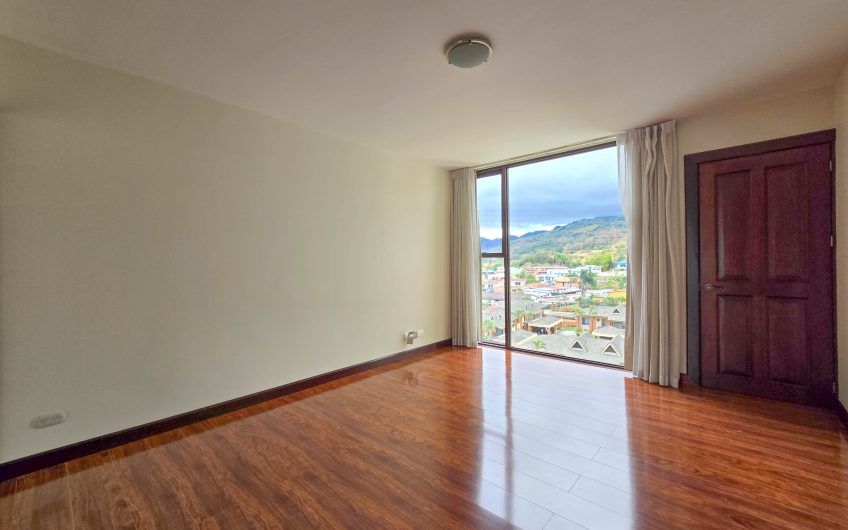 Apartamento de 330 m2 con full vista en Bello Horizonte Escazú