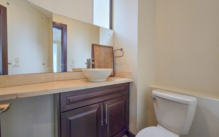 Lujoso apartamento de 315 m2 en Bello Horizonte Escazú