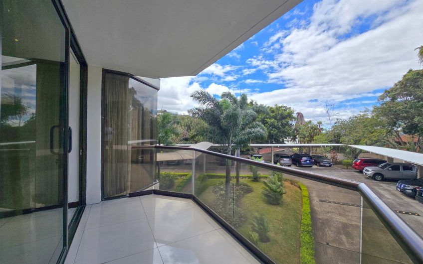 Lujoso apartamento de 315 m2 en Bello Horizonte Escazú