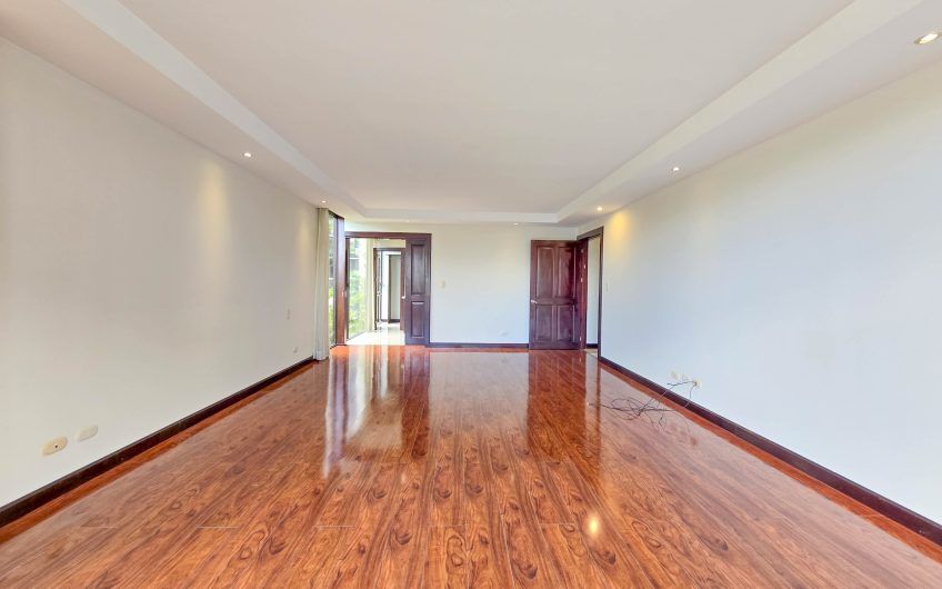 Lujoso apartamento de 315 m2 en Bello Horizonte Escazú