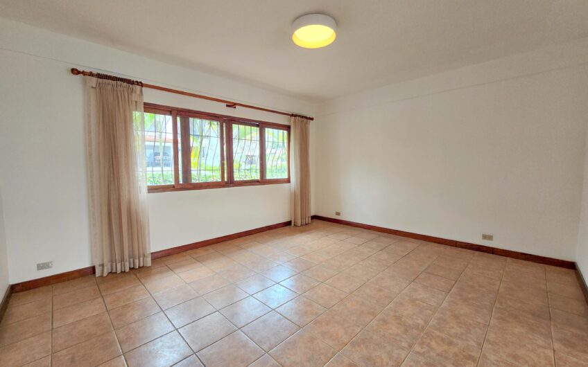 Apartamento con vista de 3 habit.+ de servicio Bello Horizonte Escazú