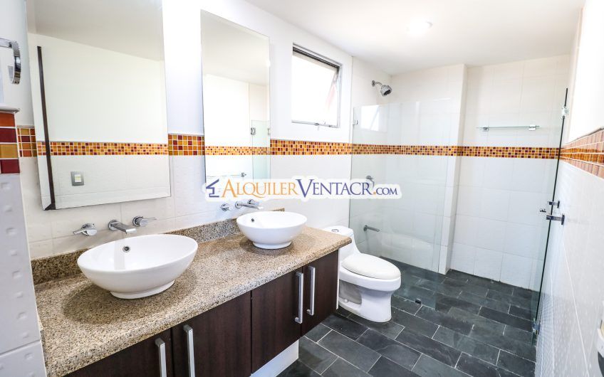 Apartamento de 3 habit. en Guachipelín Escazú