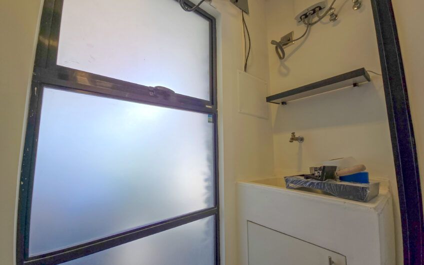 Casa esquinera en condominio con amenidades premium en Escazú Guachipelín