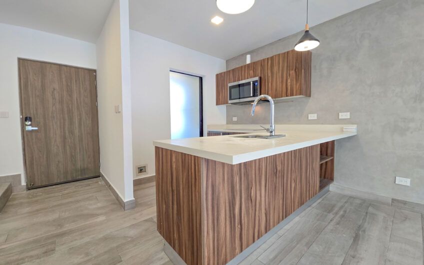 Casa esquinera en condominio con amenidades premium en Escazú Guachipelín