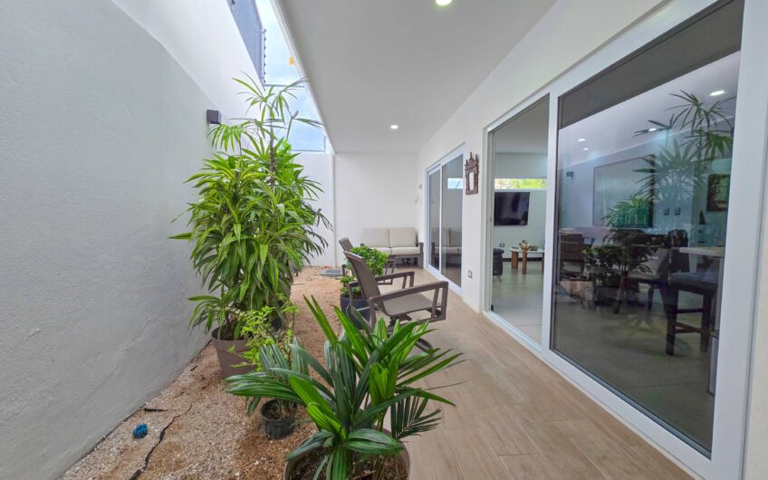 Condo esquinero de 3 habit. en Santa Ana Río Oro x la Cruz Roja