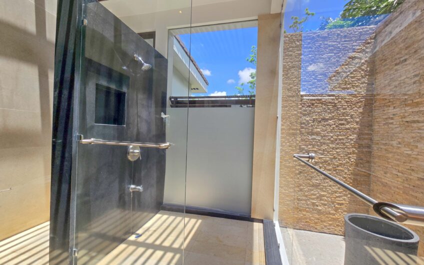 Lujosa Casa Contemporánea en Residencial Montaña del Sol / Santa Ana / 420 m² / Lote 1.577 m²