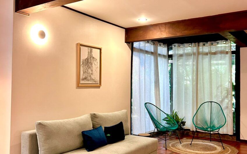 Apartamento amueblado / piscina y áreas verdes en San Rafael Escazú