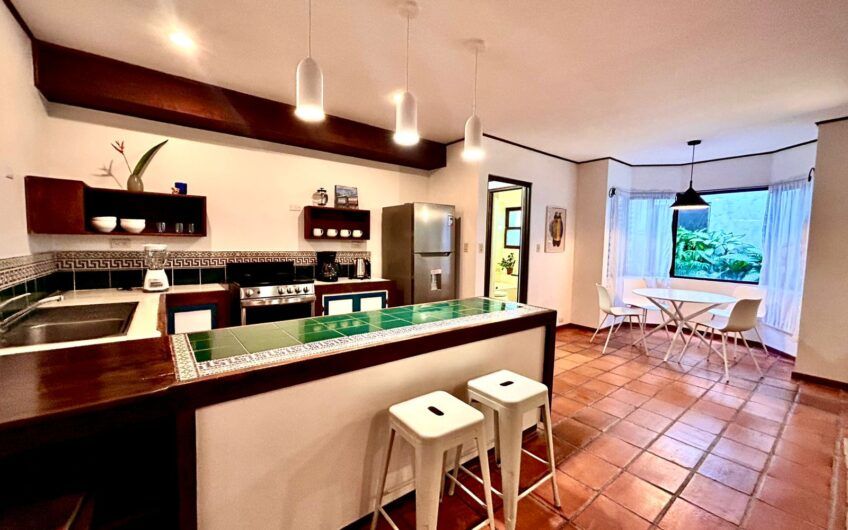 Apartamento amueblado / piscina y áreas verdes en San Rafael Escazú