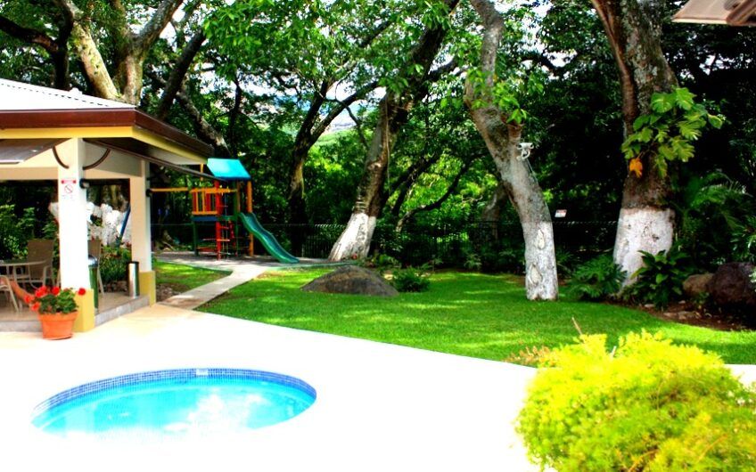 Apartamento de 2 habit. con o sin muebles en Avalon Santa Ana Centro