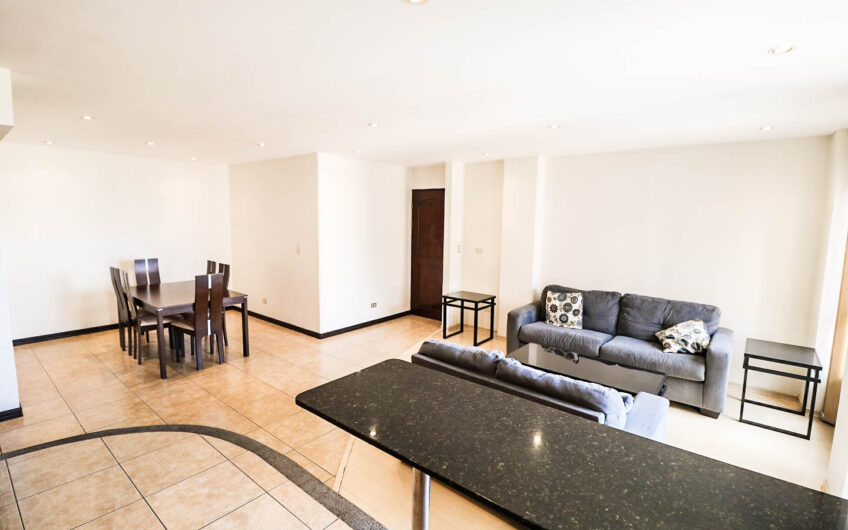 Apartamento amueblado con vista en San Rafael Escazú