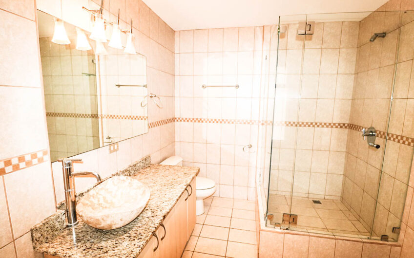 Apartamento amueblado con vista en San Rafael Escazú