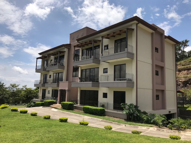 Apartamento con vista en el Alto Las Palomas Santa Ana