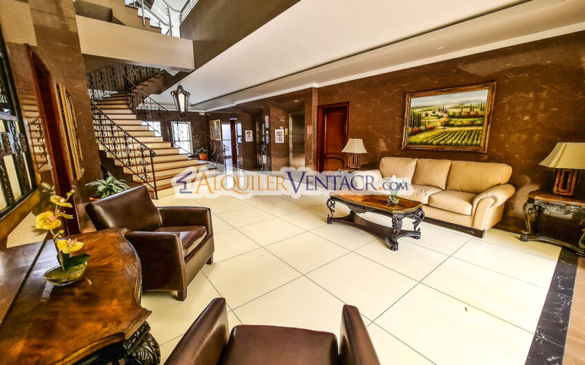 Apartamento amueblado en San Rafael de Escazú con balcón y amenidades