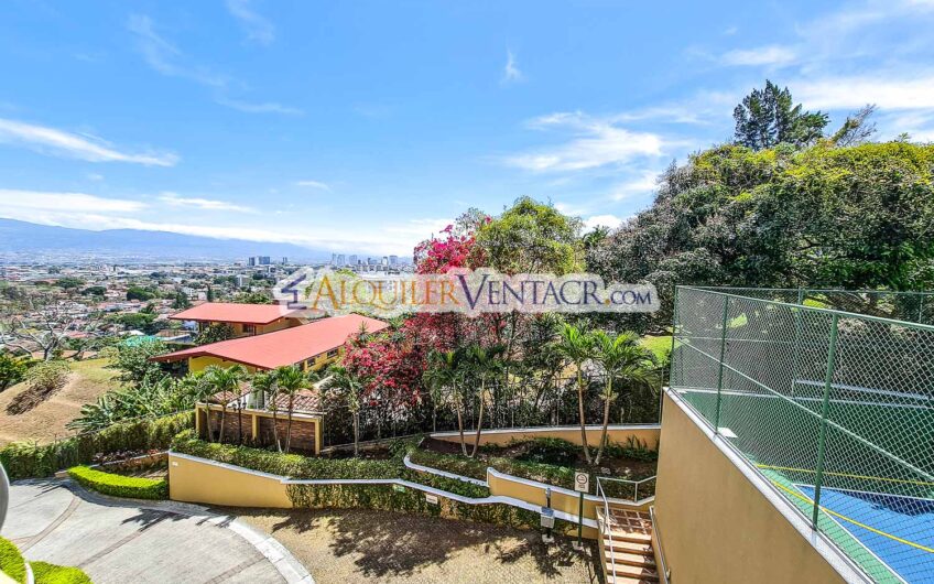 Apartamento amueblado en San Rafael de Escazú con balcón y amenidades