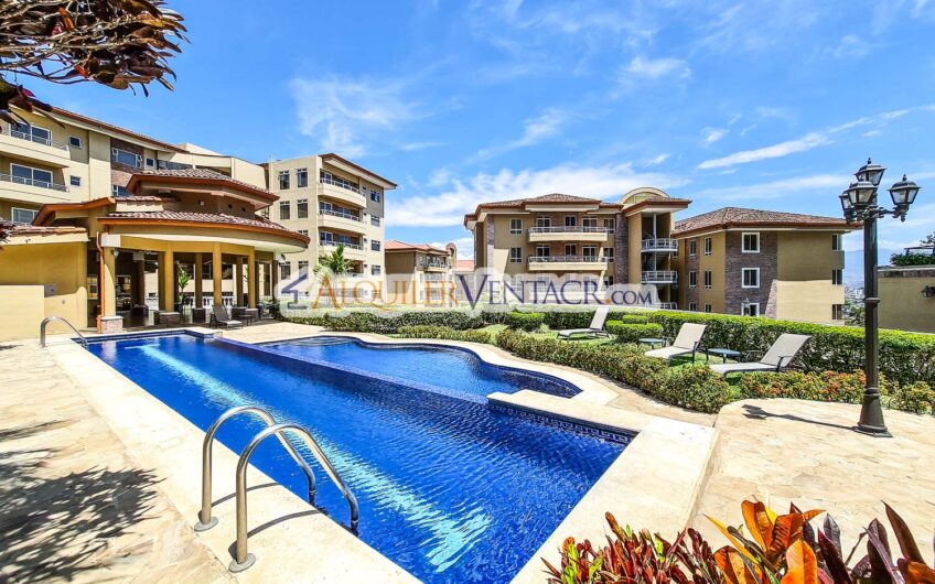 Apartamento amueblado en San Rafael de Escazú con balcón y amenidades