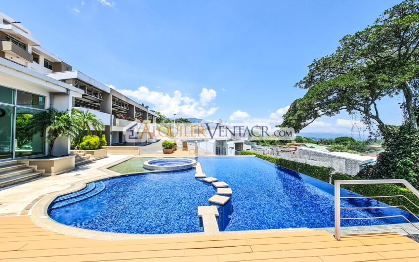 Penthouse de 225 m2 en Guachipelín Escazú con gran terraza y vistas