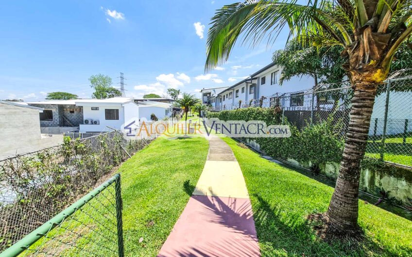 Penthouse de 225 m2 en Guachipelín Escazú con gran terraza y vistas