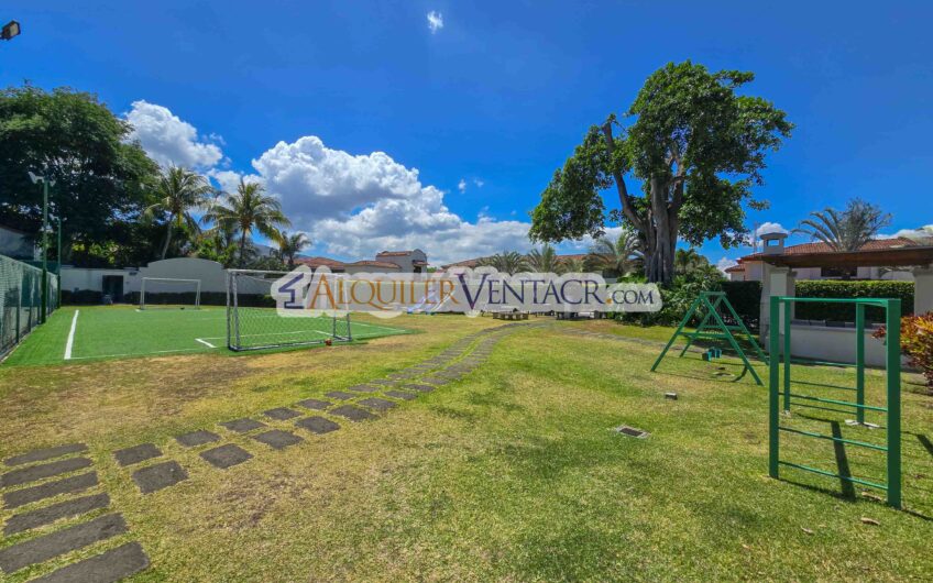 Via Nova Santa Ana Pozos! Penthouse amueblado con vista