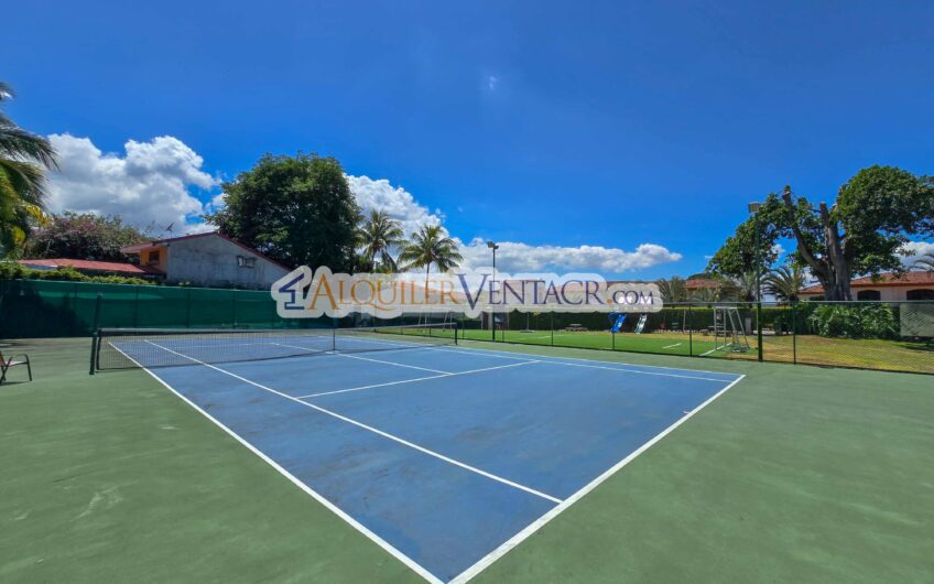 Via Nova Santa Ana Pozos! Penthouse amueblado con vista