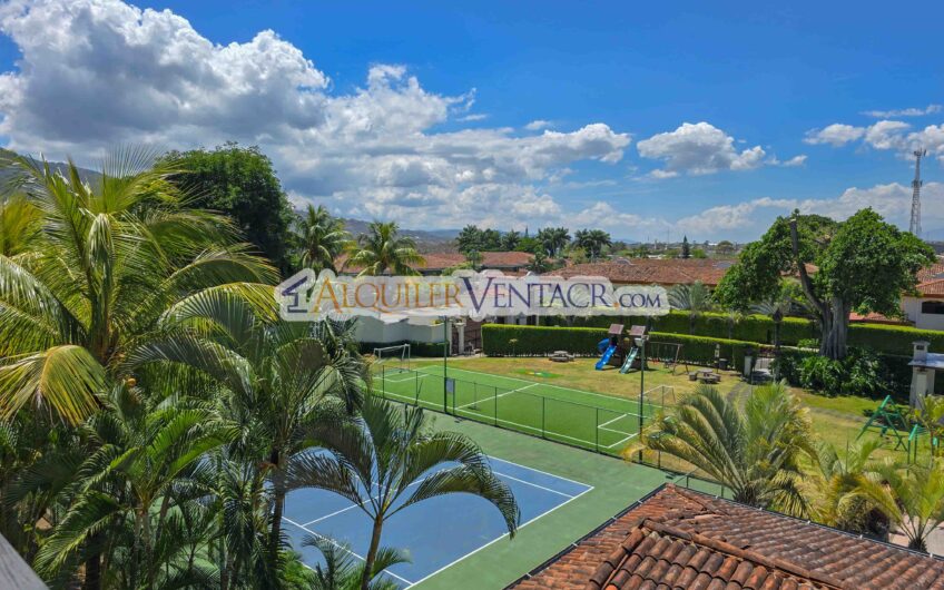 Via Nova Santa Ana Pozos! Penthouse amueblado con vista