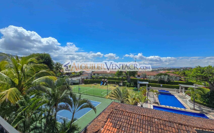 Via Nova Santa Ana Pozos! Penthouse amueblado con vista