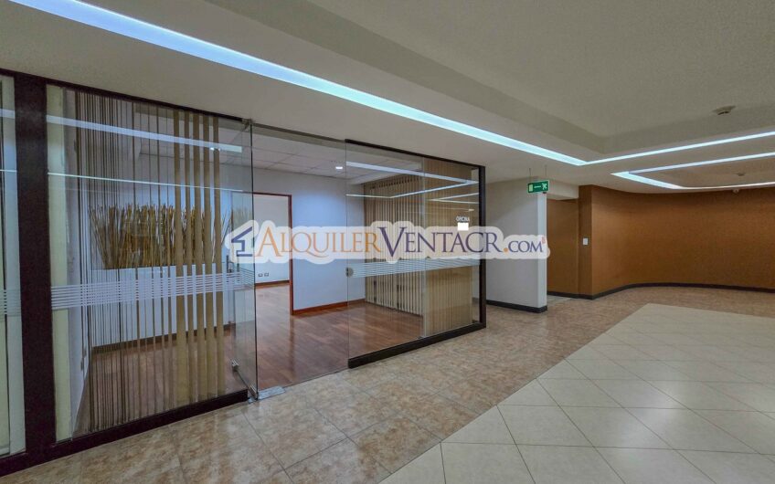 Oficina en Alquiler o Venta en Torres del Parque – Sabana Norte / 40 m² + A/C + Seguridad 24/7