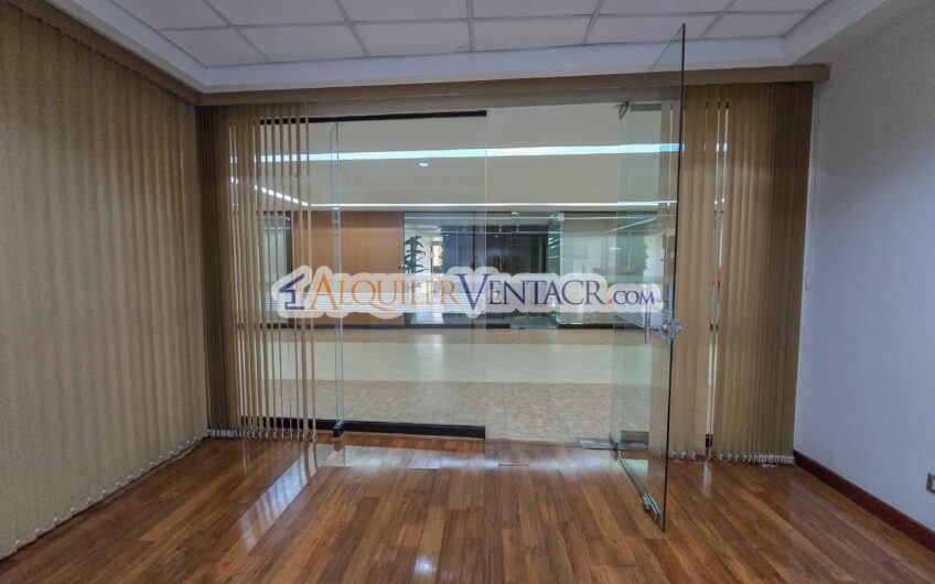 Oficina en Alquiler o Venta en Torres del Parque – Sabana Norte / 40 m² + A/C + Seguridad 24/7