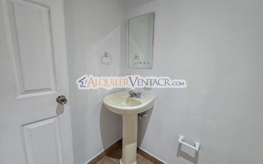 Oficina en Alquiler o Venta en Torres del Parque – Sabana Norte / 40 m² + A/C + Seguridad 24/7