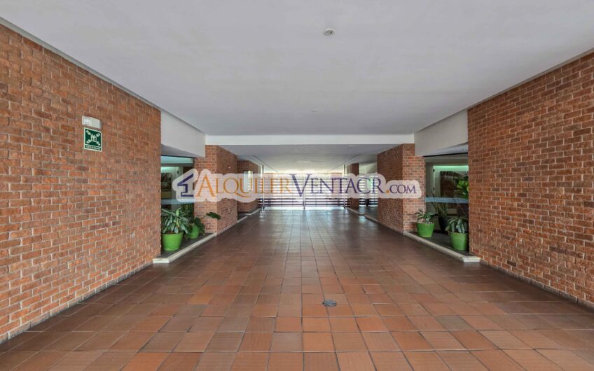 Oficina en Alquiler o Venta en Torres del Parque – Sabana Norte / 40 m² + A/C + Seguridad 24/7