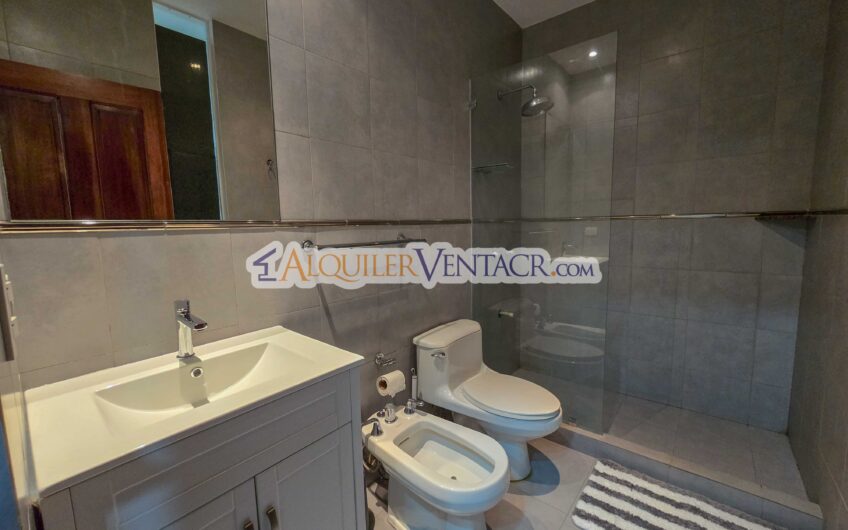 Via Nova Santa Ana Pozos! Penthouse amueblado con vista