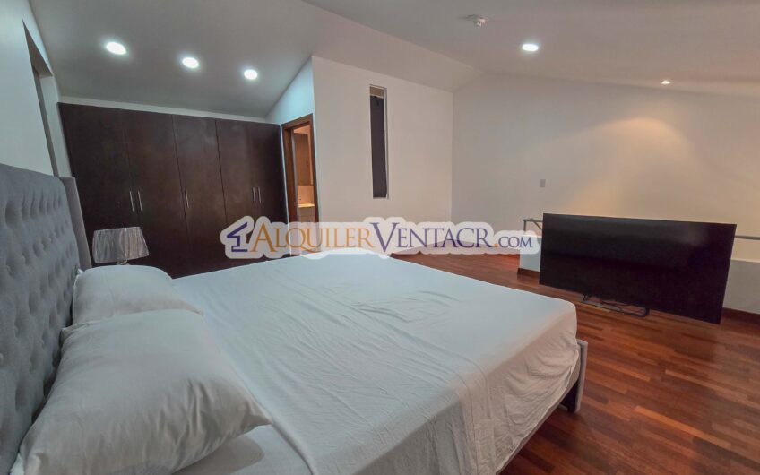 Via Nova Santa Ana Pozos! Penthouse amueblado con vista