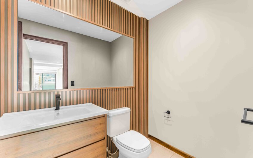 Penthouse con vista y línea blanca en Bello Horizonte Escazú