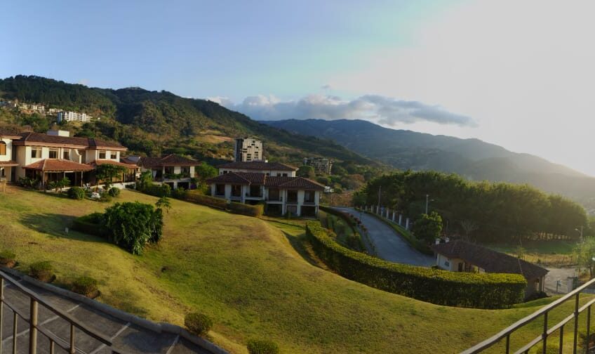 Apartamento con vista en el Alto Las Palomas Santa Ana