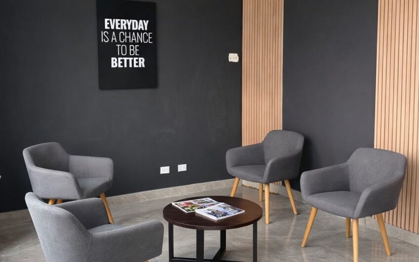 Propiedad Comercial de Alto Tránsito con Parqueo para 45 Vehículos / San José