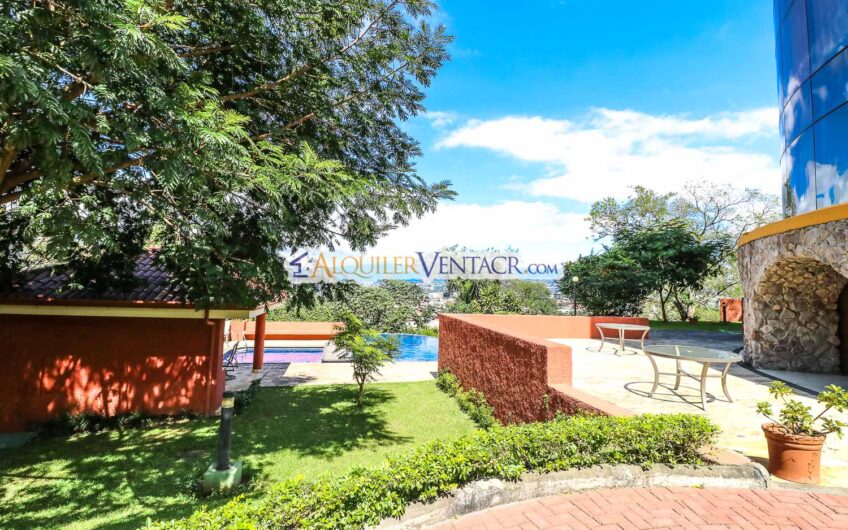 Lujoso apartamento de 375 m2 con full vista en San Rafael Escazú