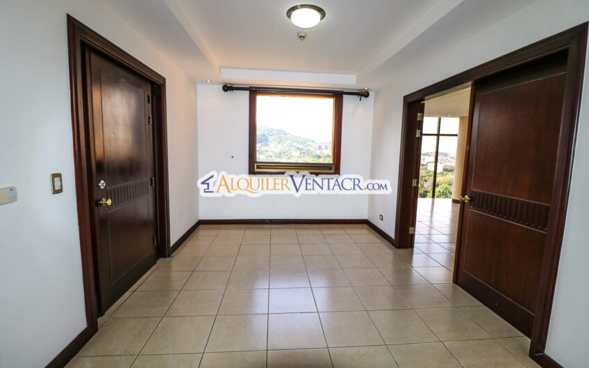 Lujoso apartamento de 375 m2 con full vista en San Rafael Escazú