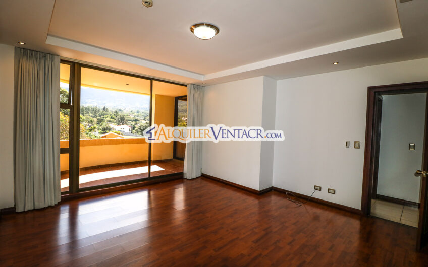 Lujoso apartamento de 375 m2 con full vista en San Rafael Escazú