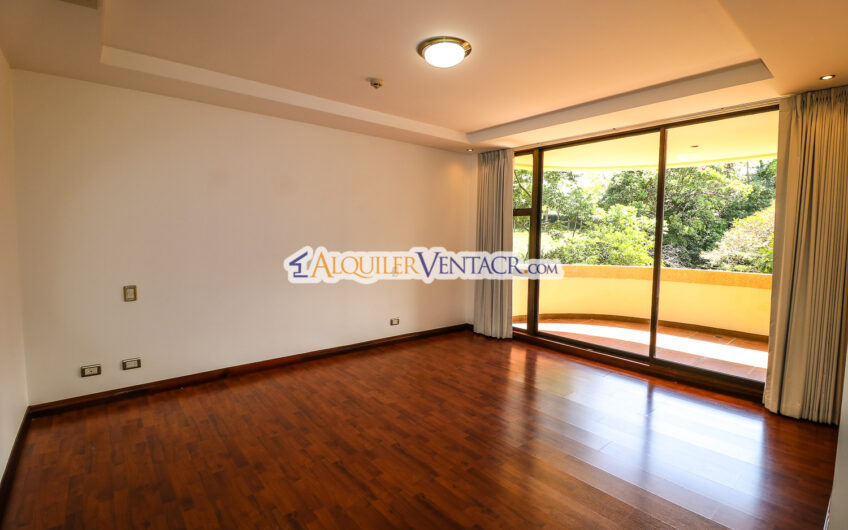 Lujoso apartamento de 375 m2 con full vista en San Rafael Escazú