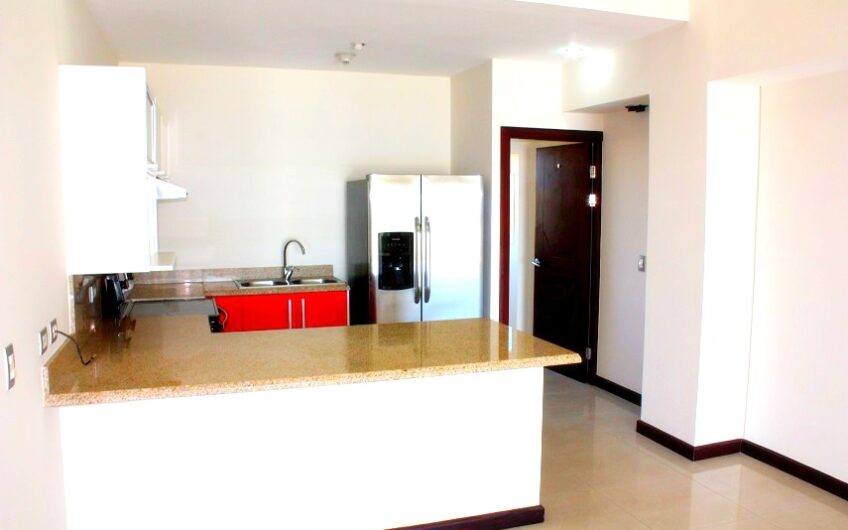 Penthouse de 225 m2 en Guachipelín Escazú con gran terraza y vistas