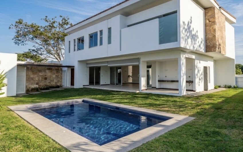 Valle del Sol Lindora Santa Ana! Casa contemporánea con piscina privada