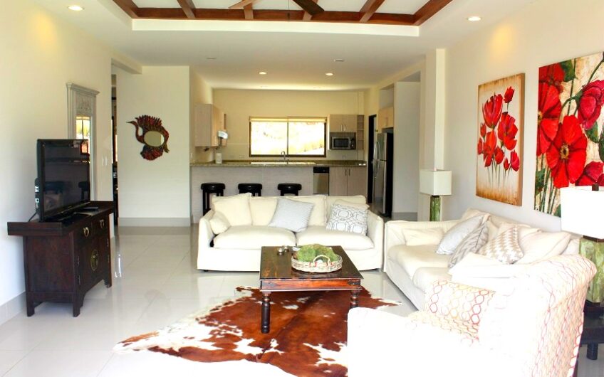 Apartamento con vista en el Alto Las Palomas Santa Ana