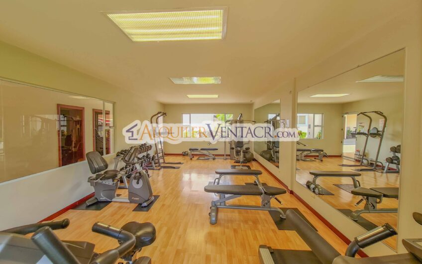 Apartamento amueblado de 3 habit. con terraza en San Rafael Escazú