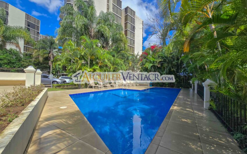 Penthouse de 3 habit. con full vistas en Bello Horizonte Escazú