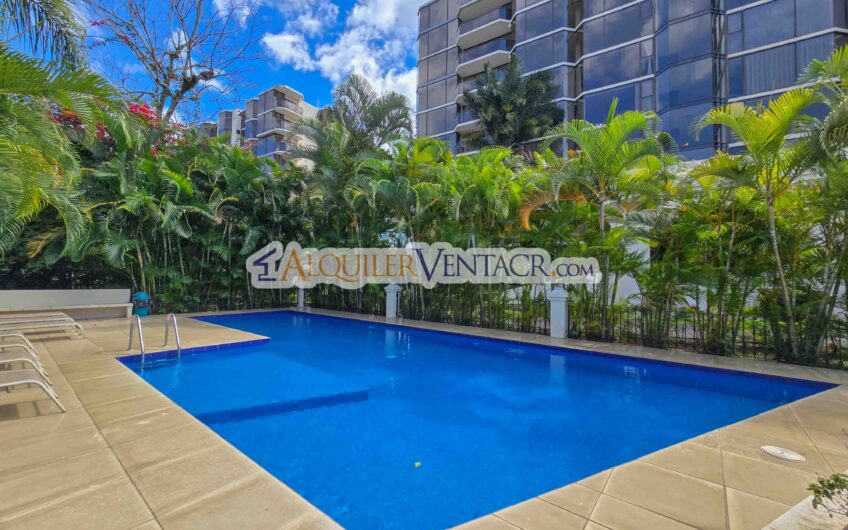 Penthouse de 3 habit. con full vistas en Bello Horizonte Escazú