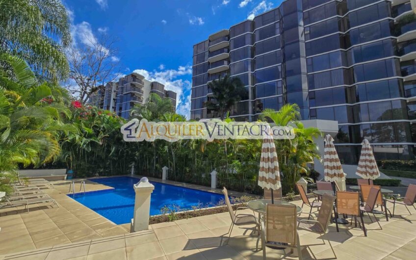 Penthouse de 3 habit. con full vistas en Bello Horizonte Escazú